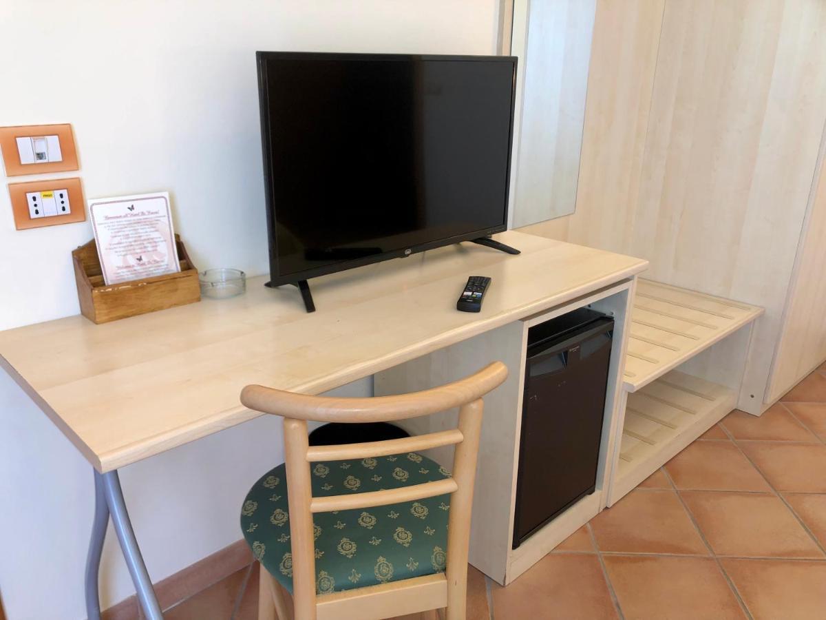 Hotel Di Rocco Лорето Апрутино Екстериор снимка